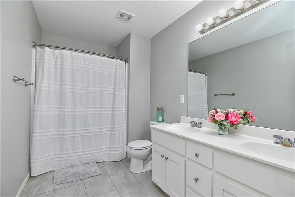 5200 Meadowsweet Lane — photo 32