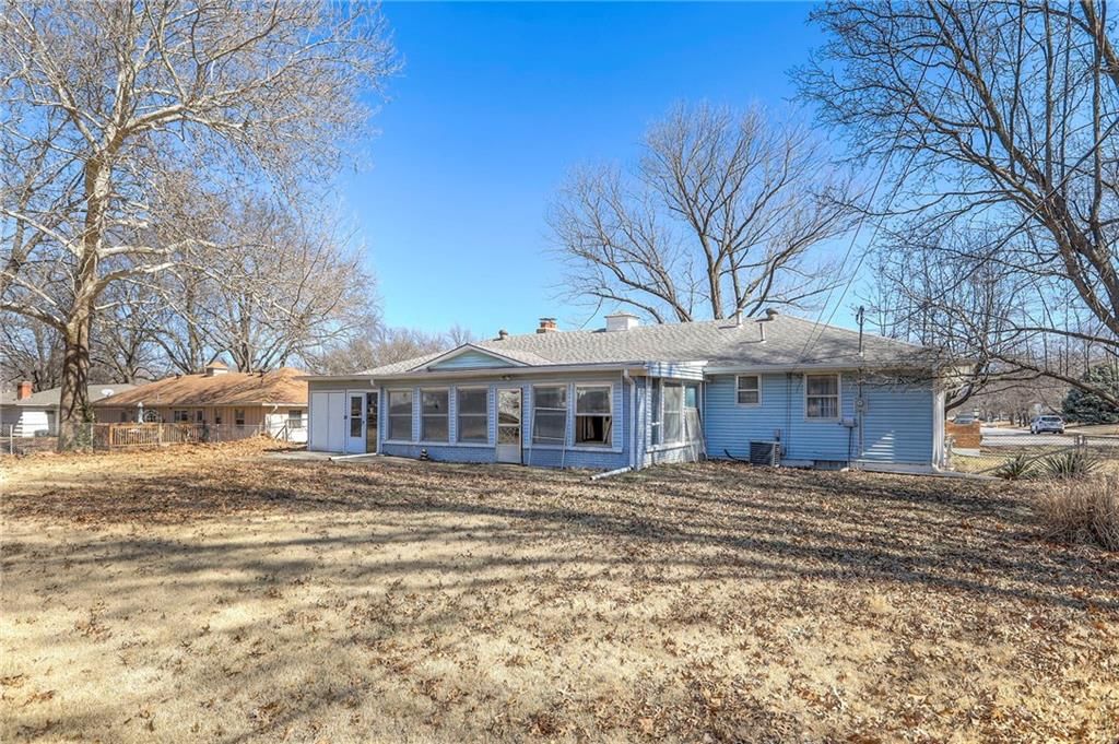 8428 James A Reed Road — photo 38
