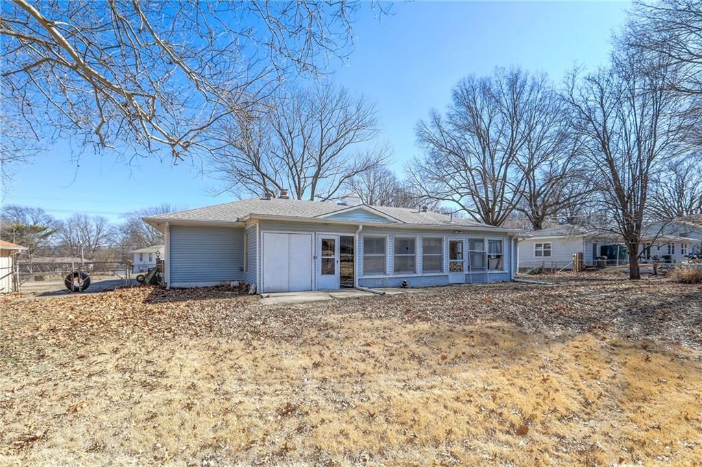 8428 James A Reed Road — photo 39