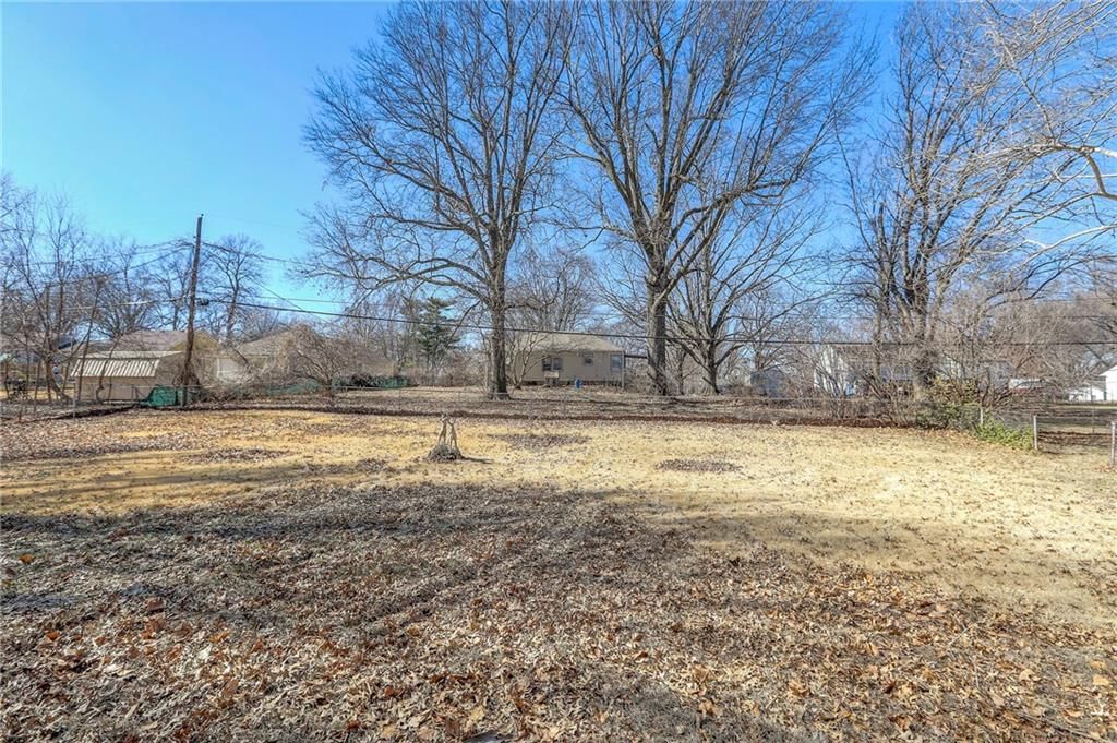 8428 James A Reed Road — photo 40
