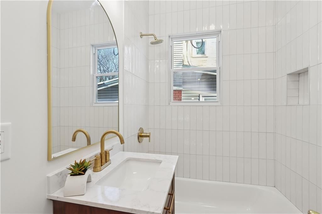829 W 39th Terrace — photo 14