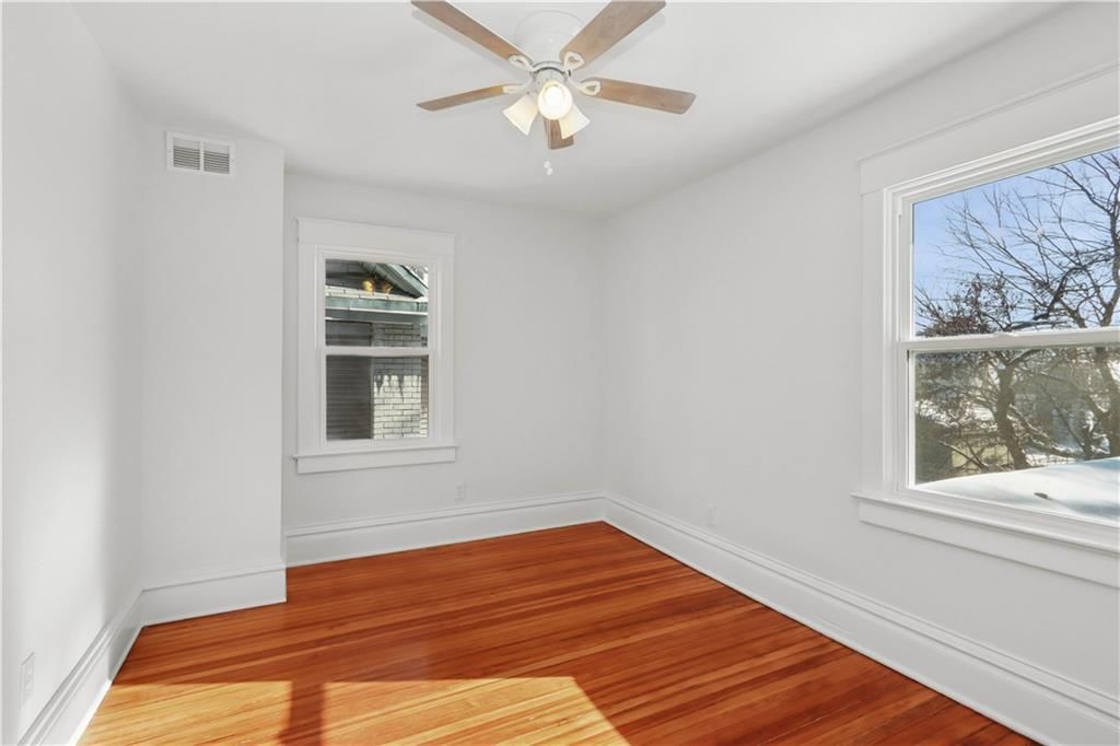 829 W 39th Terrace — photo 19