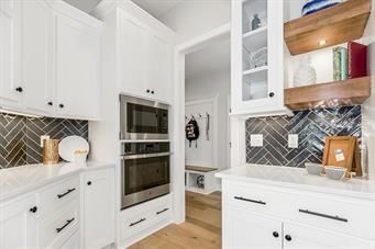 8004 Round Prairie Street — photo 10