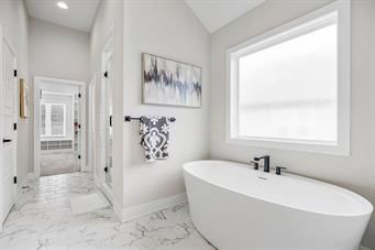 8004 Round Prairie Street — photo 18