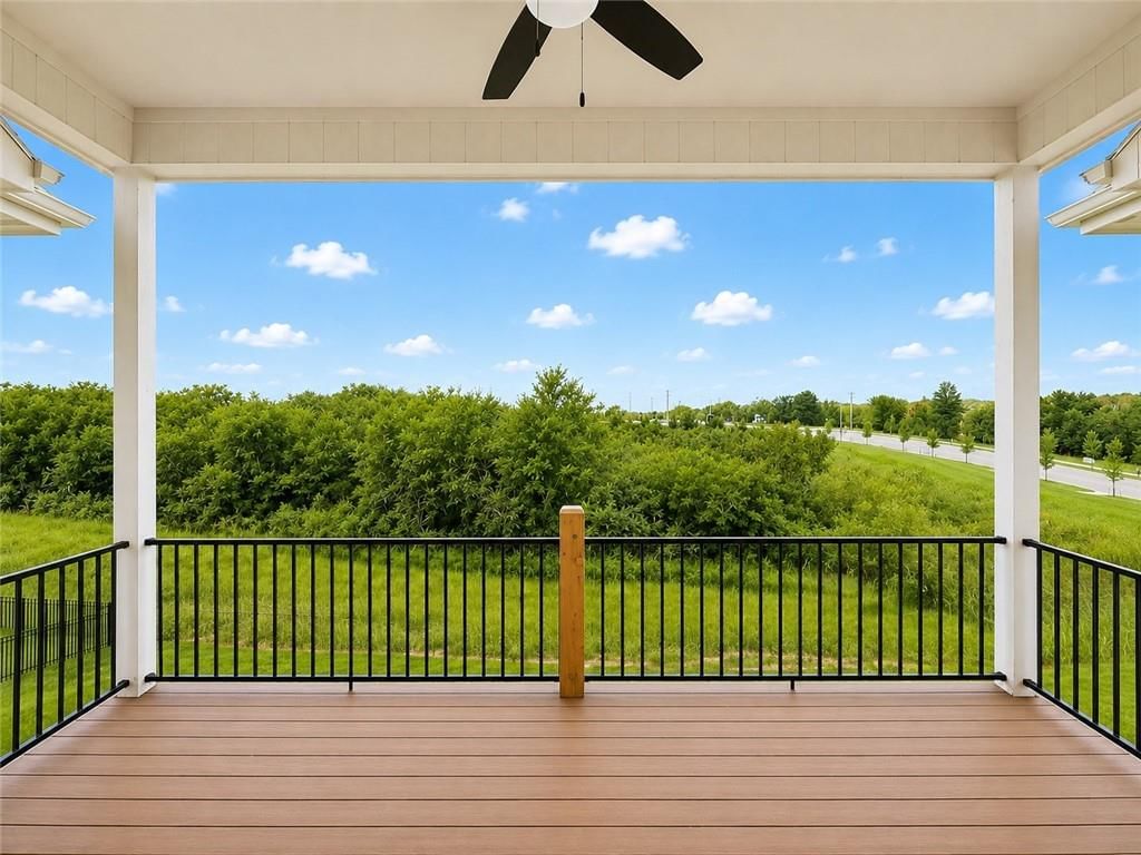 Photo 16 of 48 - 8004 Round Prairie Street, Shawnee, KS 66220