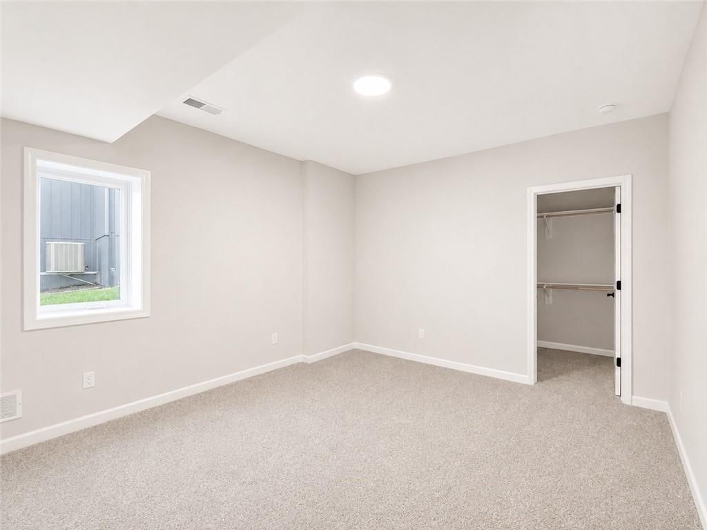 Photo 38 of 48 - 8004 Round Prairie Street, Shawnee, KS 66220
