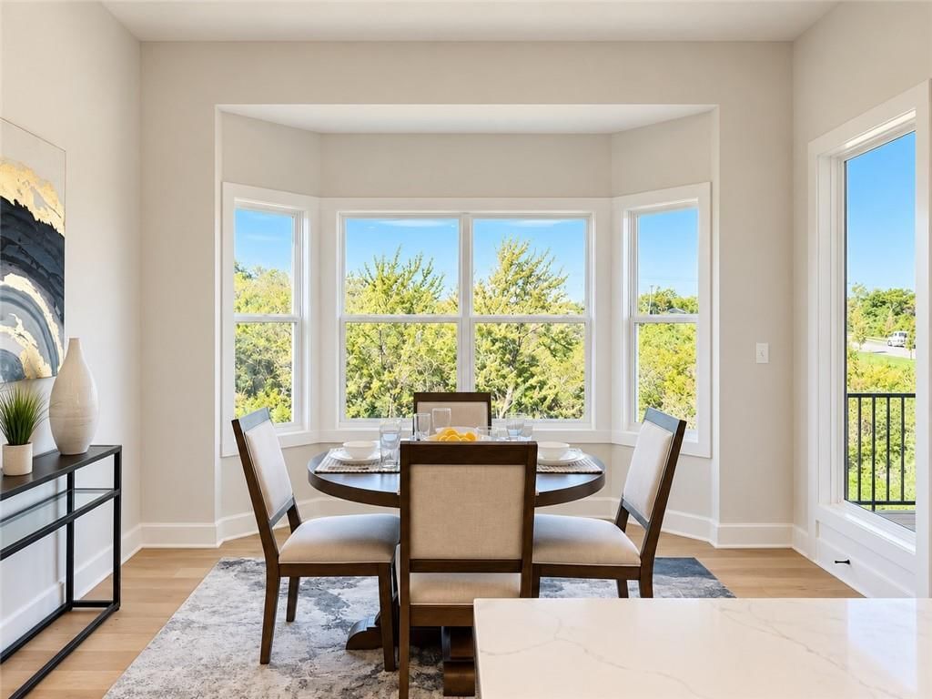 Breakfast nook at 8004 Round Prairie Street, Shawnee, KS 66220