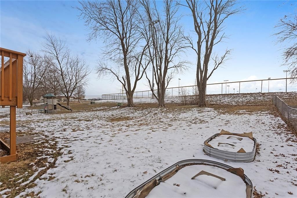 700 W McDowell Avenue — photo 31