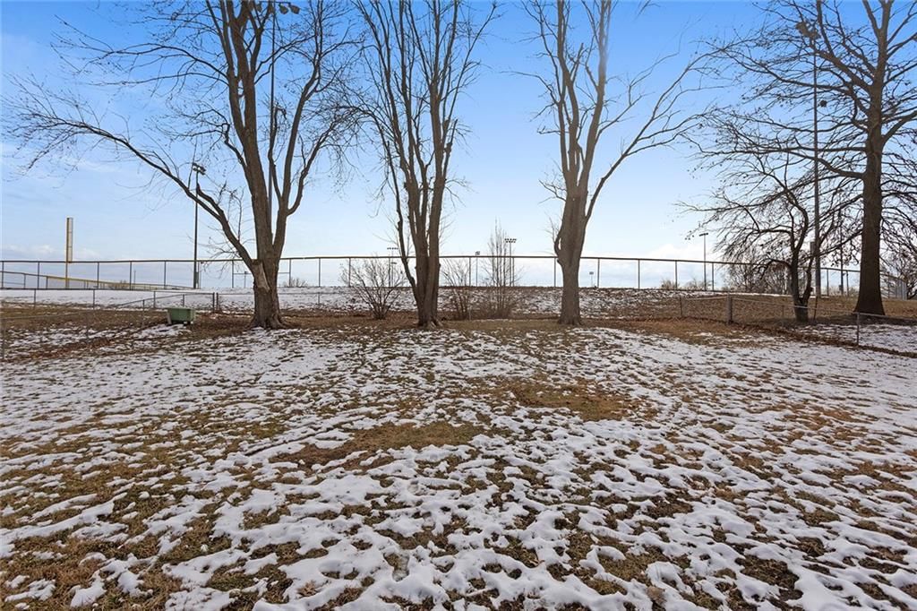 700 W McDowell Avenue — photo 34