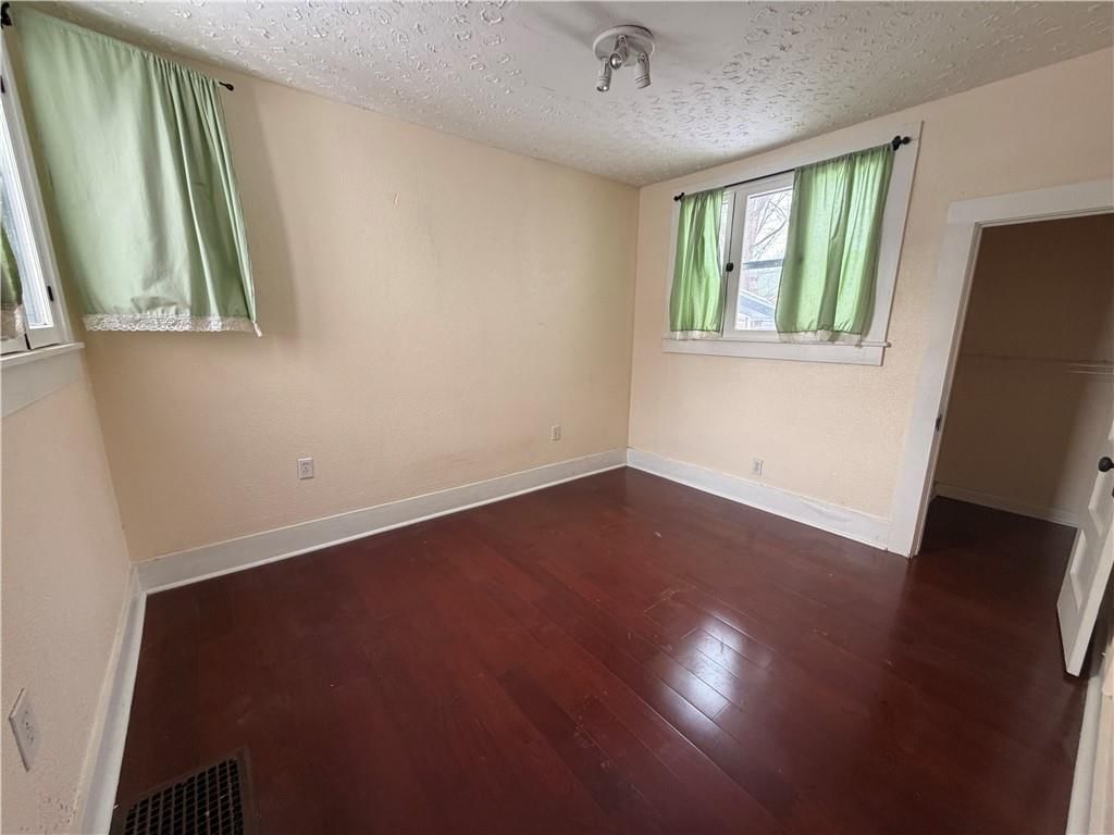 207 W Market Street — photo 20