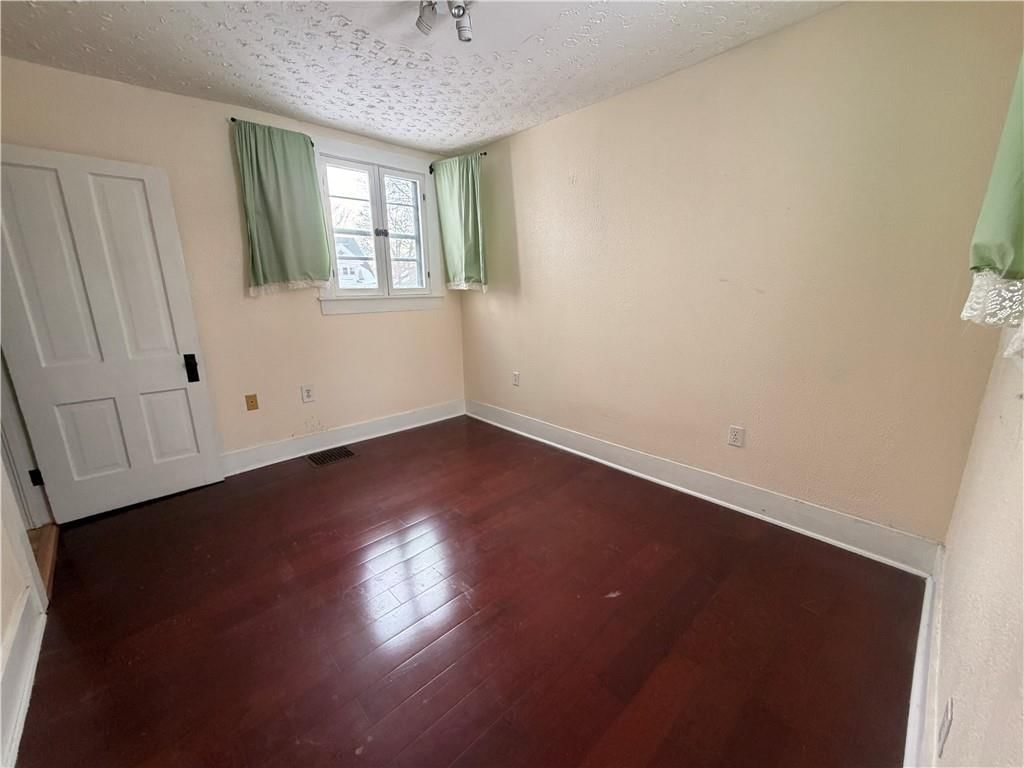 207 W Market Street — photo 23