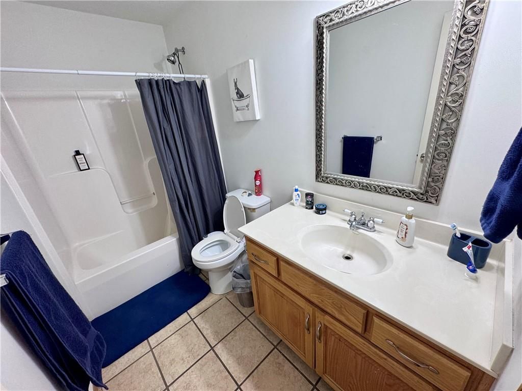 206 N Elm Street — photo 23