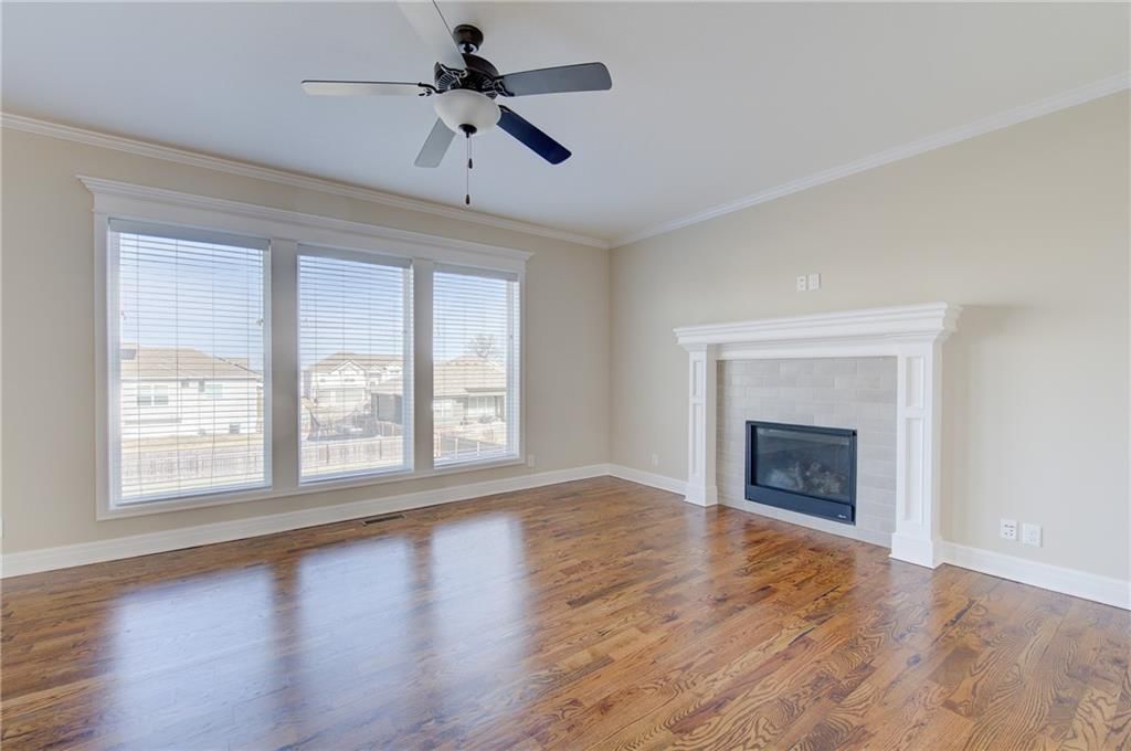 1001 SE Forest Ridge Court — photo 4