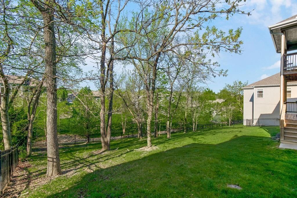 9831 Promenade Drive — photo 32