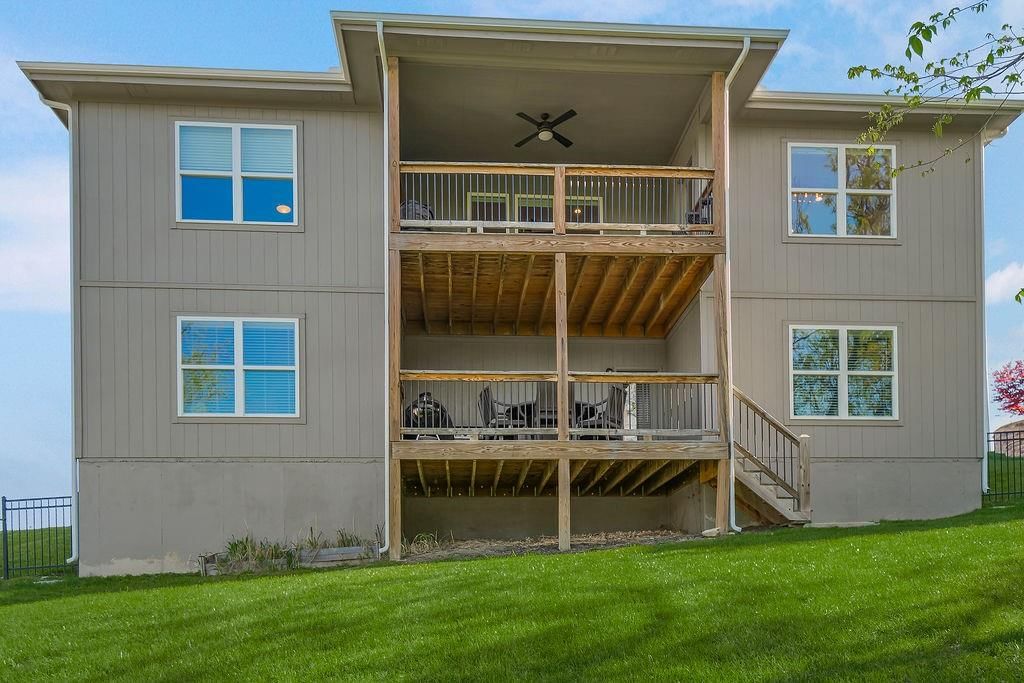 9831 Promenade Drive — photo 35