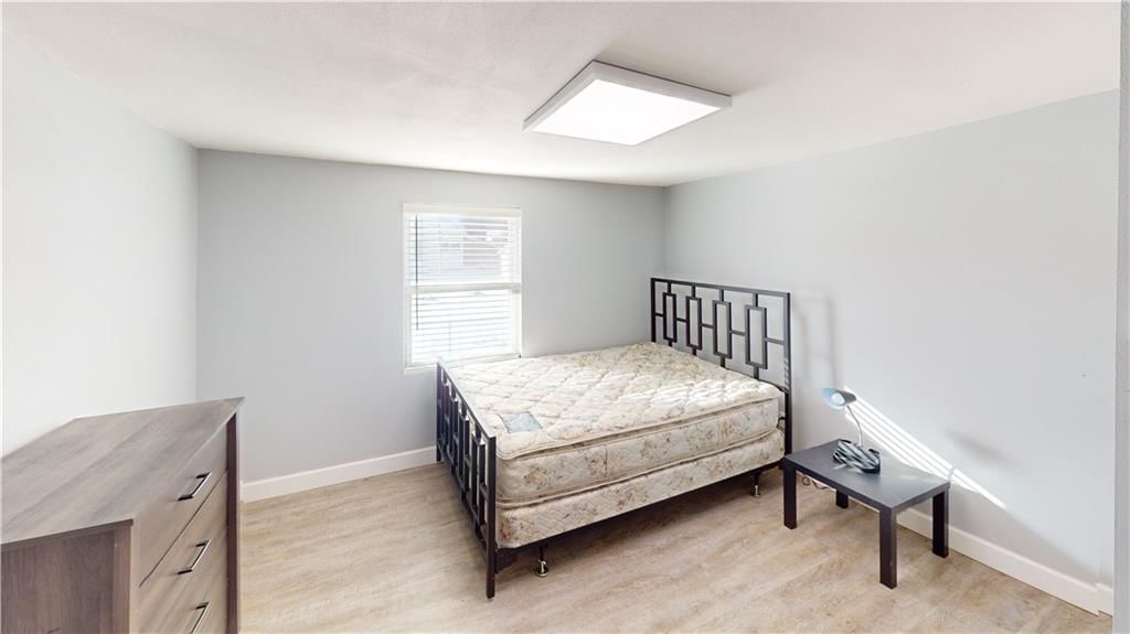 835 N Clay Street — photo 8