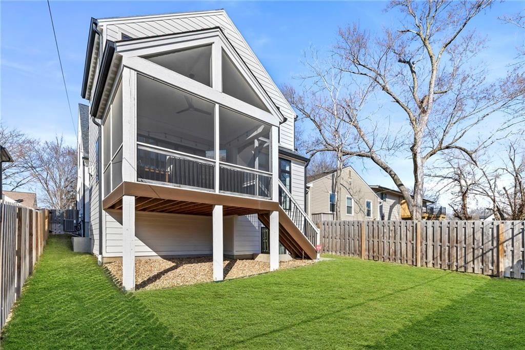 2207 W 48th Street — photo 35