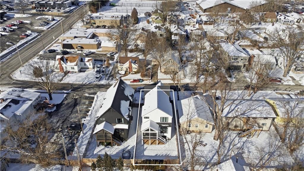 2207 W 48th Street — photo 38