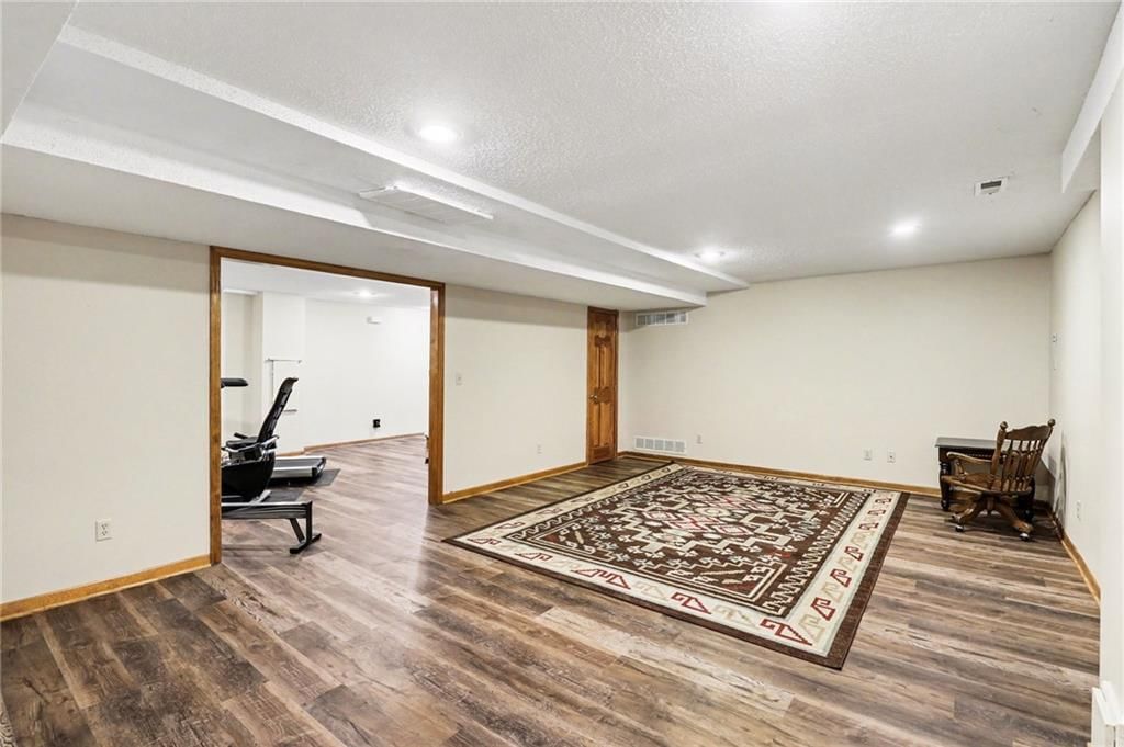 11712 Hardy Street — photo 29