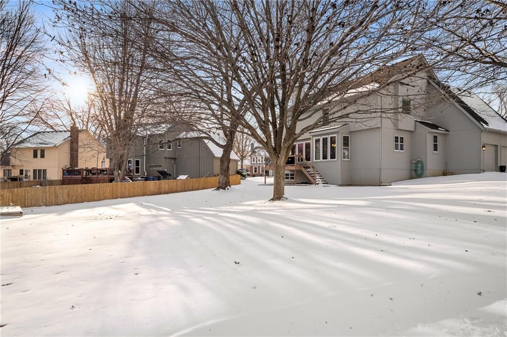 13209 S Locust Street — photo 9