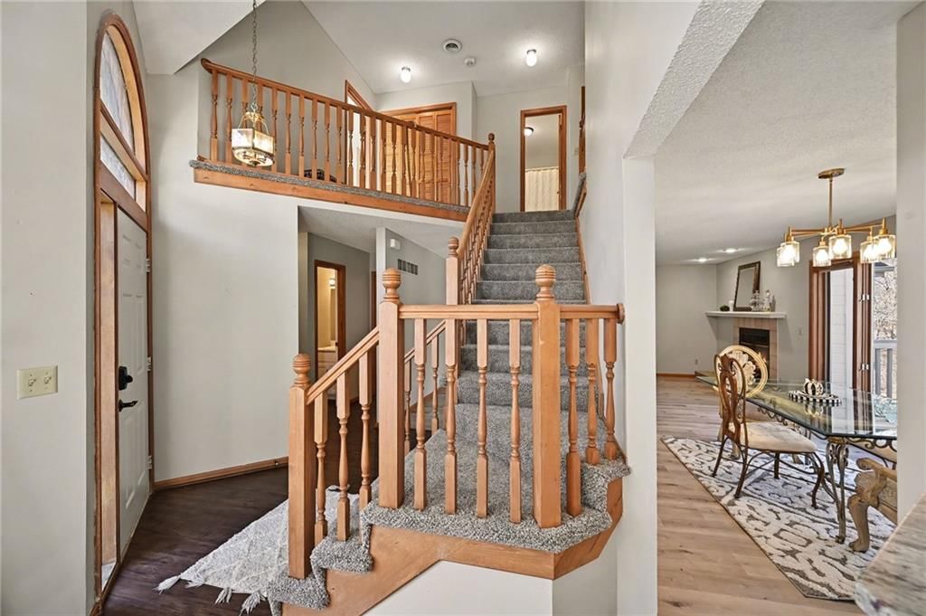 6530 N Revere Drive — photo 4