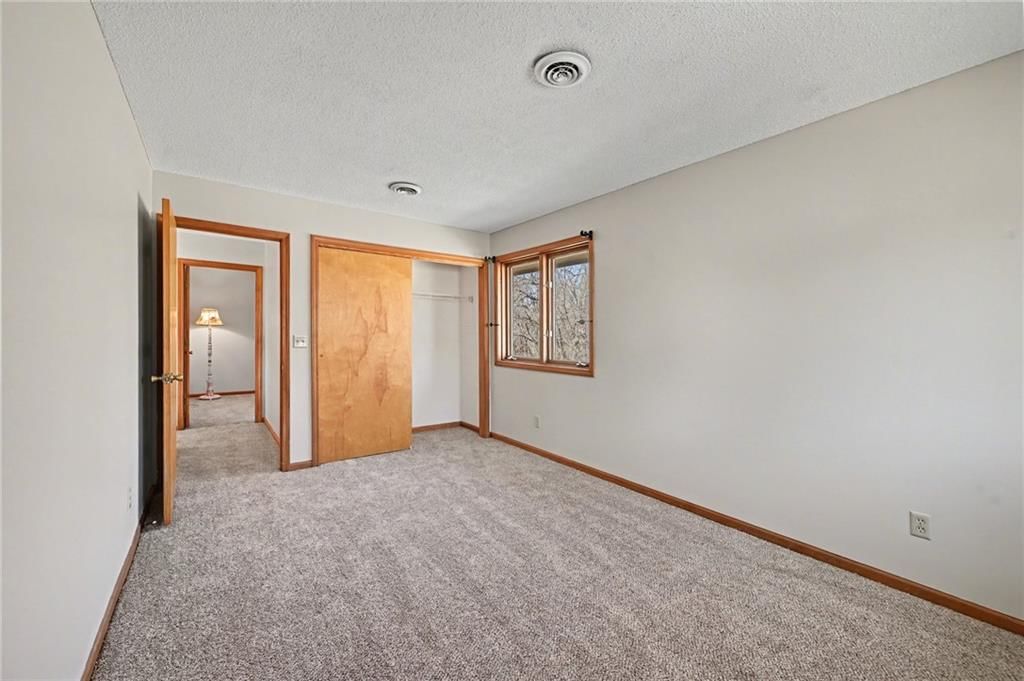 6530 N Revere Drive — photo 19