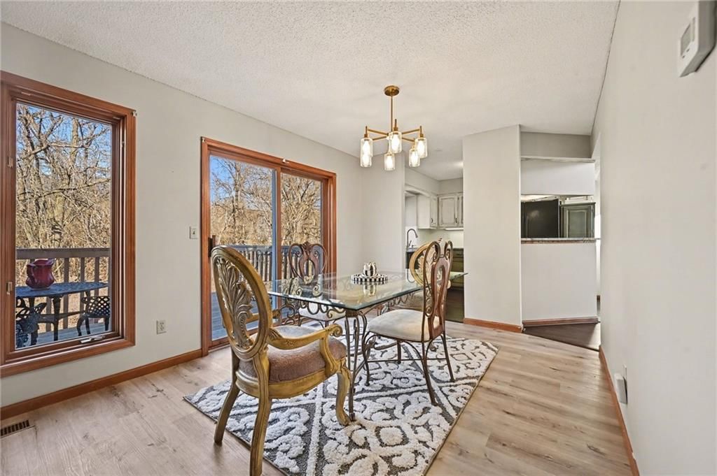 6530 N Revere Drive — photo 28