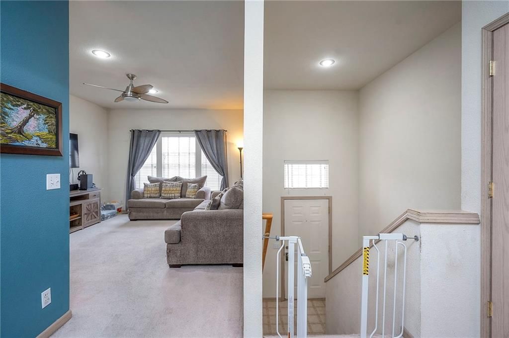 573 Woodson Lane — photo 3