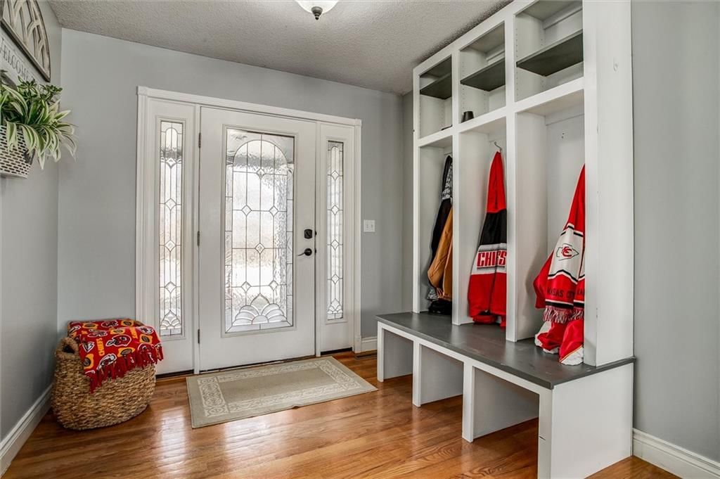 601 Hickory Hills Drive — photo 8