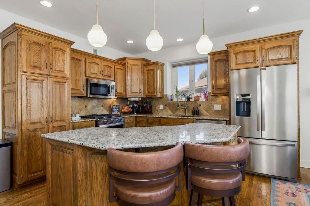 521 SE Asheville Drive — photo 9
