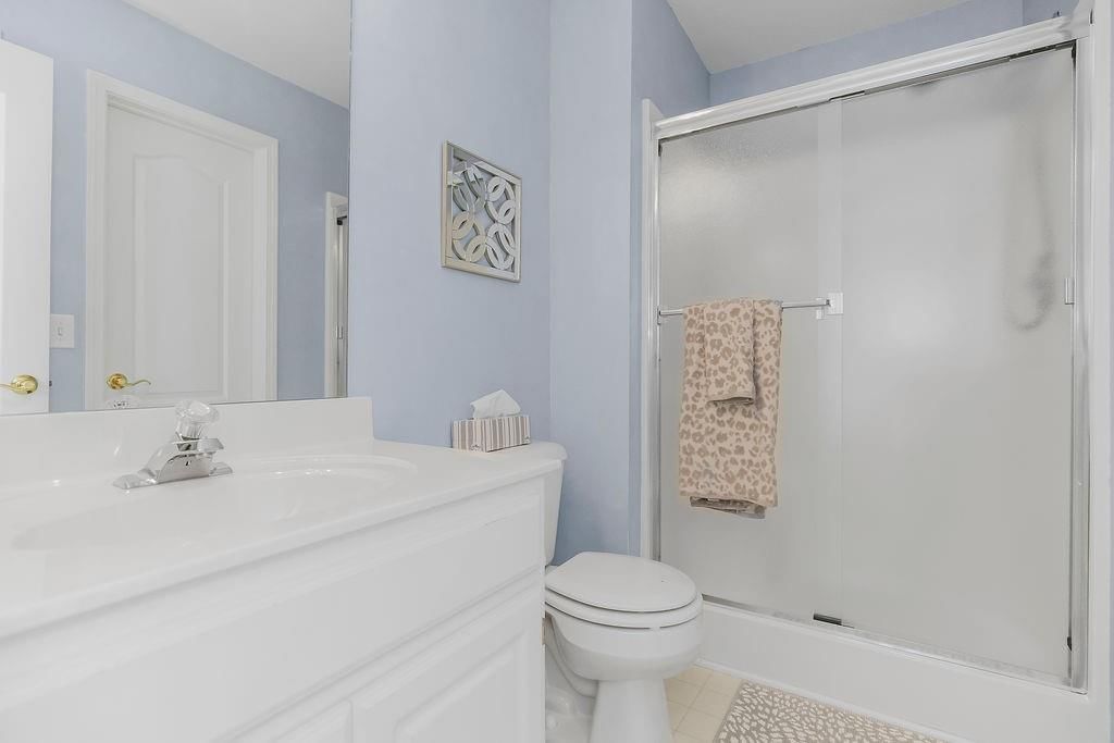 521 SE Asheville Drive — photo 21