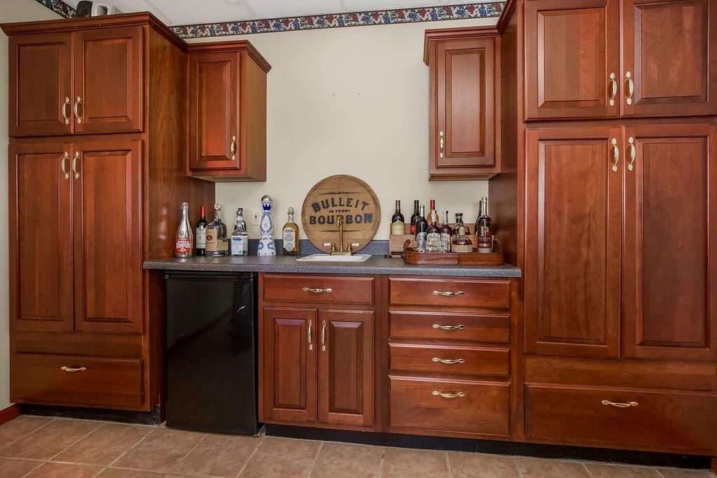 521 SE Asheville Drive — photo 29