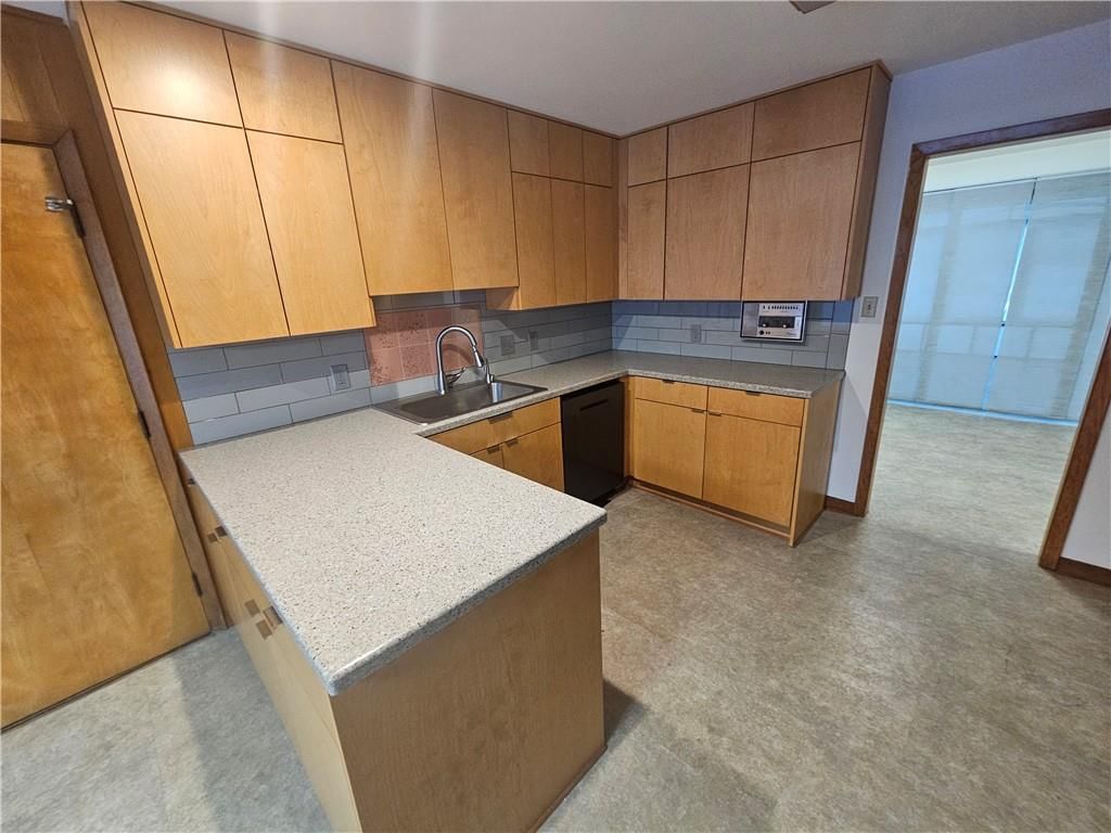1107 S 2nd Street — photo 13