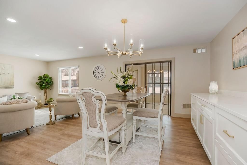 1323 W Johns Boulevard — photo 7