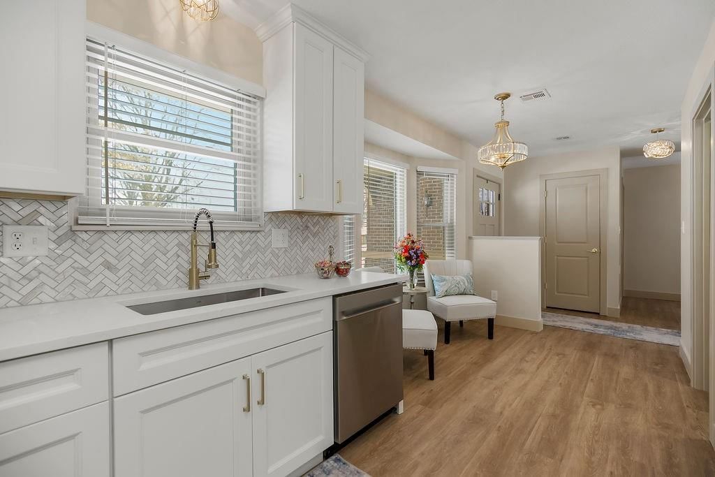 1323 W Johns Boulevard — photo 10