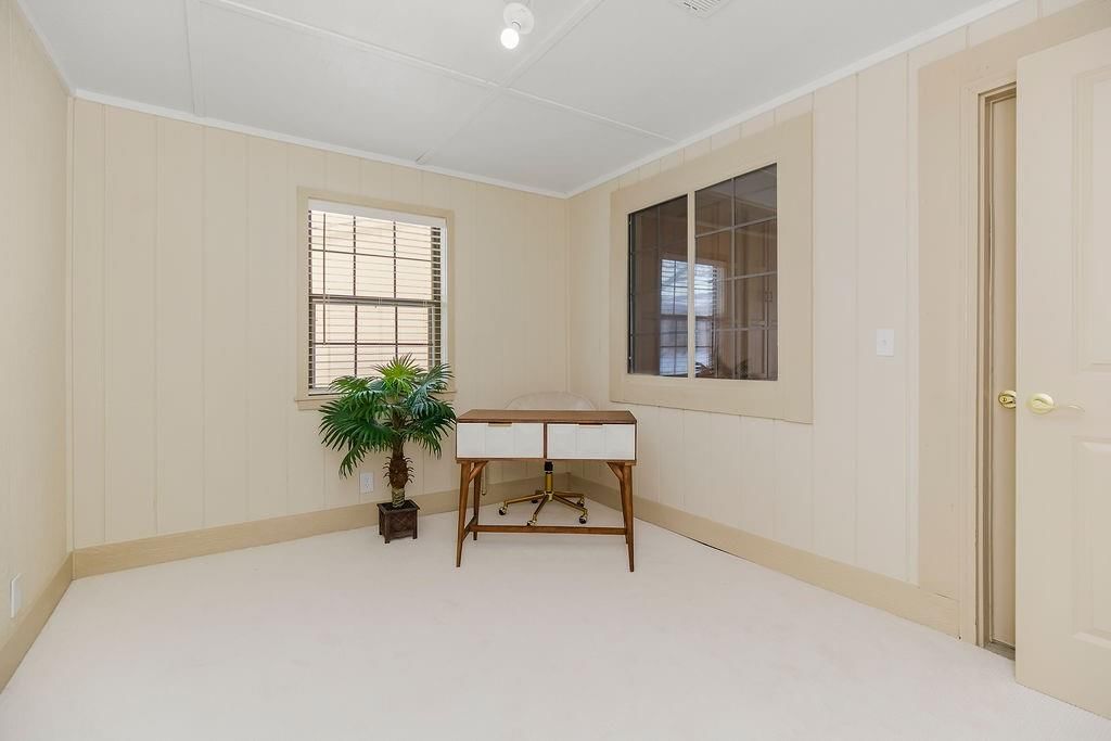 1323 W Johns Boulevard — photo 15