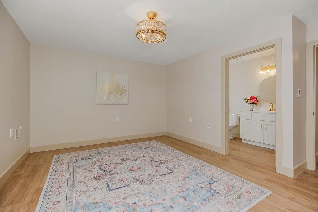 1323 W Johns Boulevard — photo 22