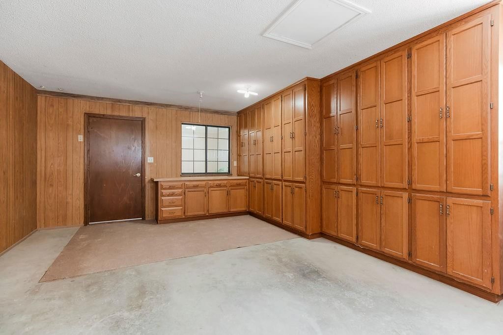 1323 W Johns Boulevard — photo 25