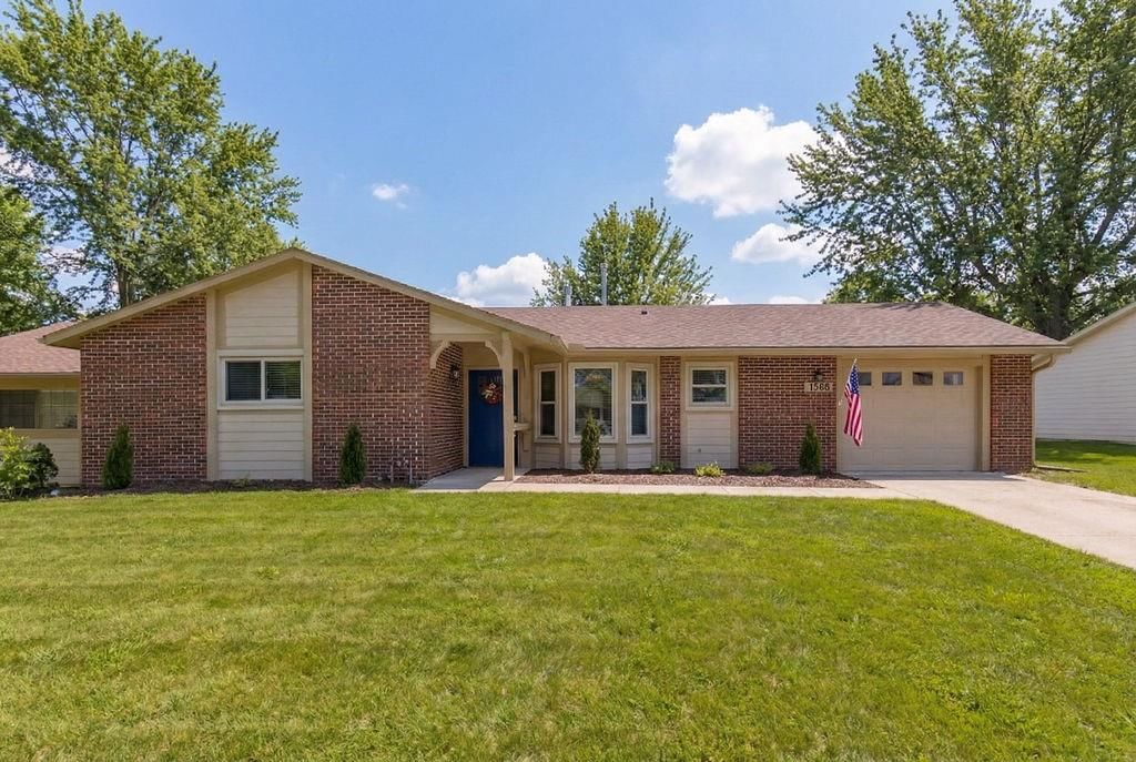 1323 W Johns Boulevard — photo 27