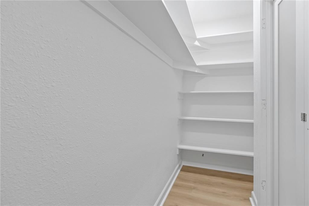 7019 W 69th Terrace — photo 13