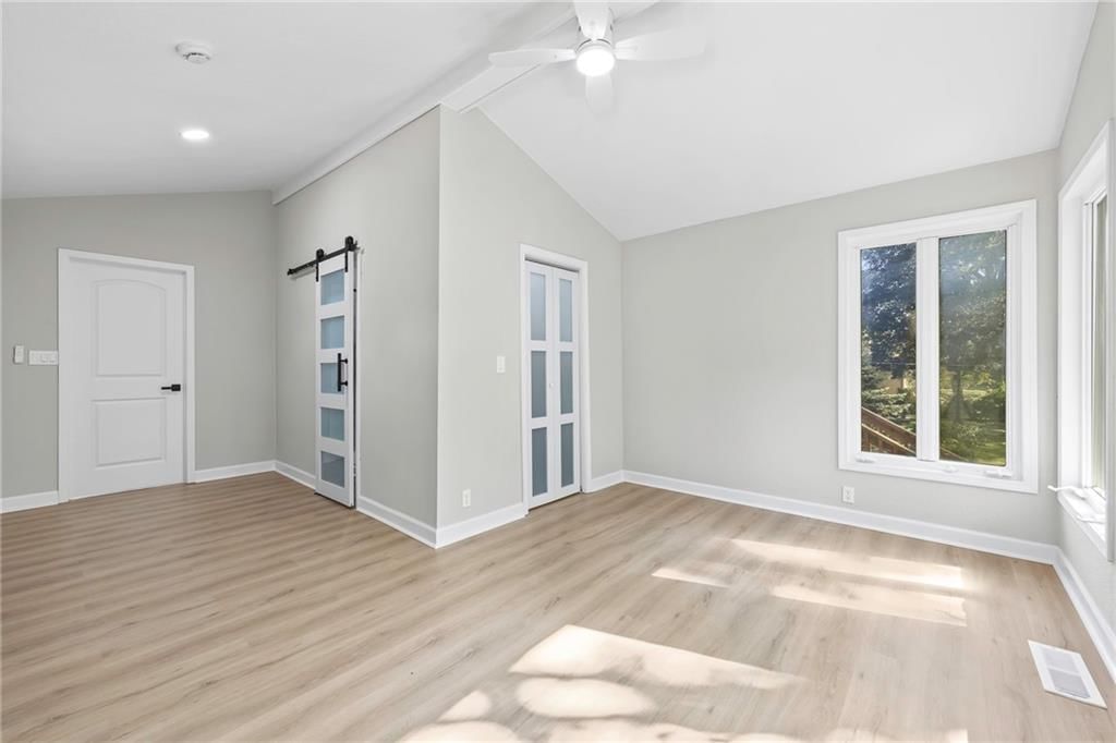 7019 W 69th Terrace — photo 32
