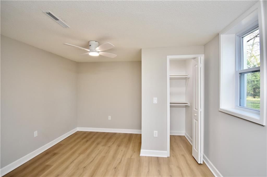 7019 W 69th Terrace — photo 44