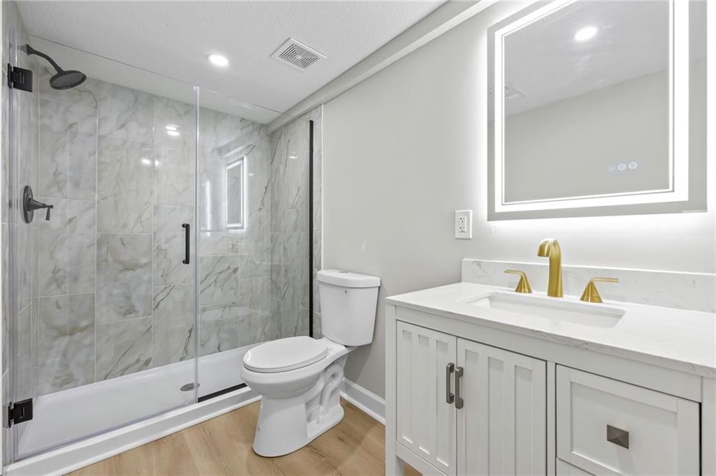 7019 W 69th Terrace — photo 45