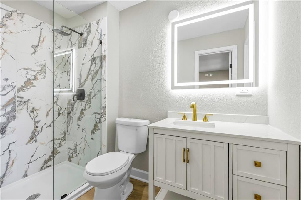 7019 W 69th Terrace — photo 46
