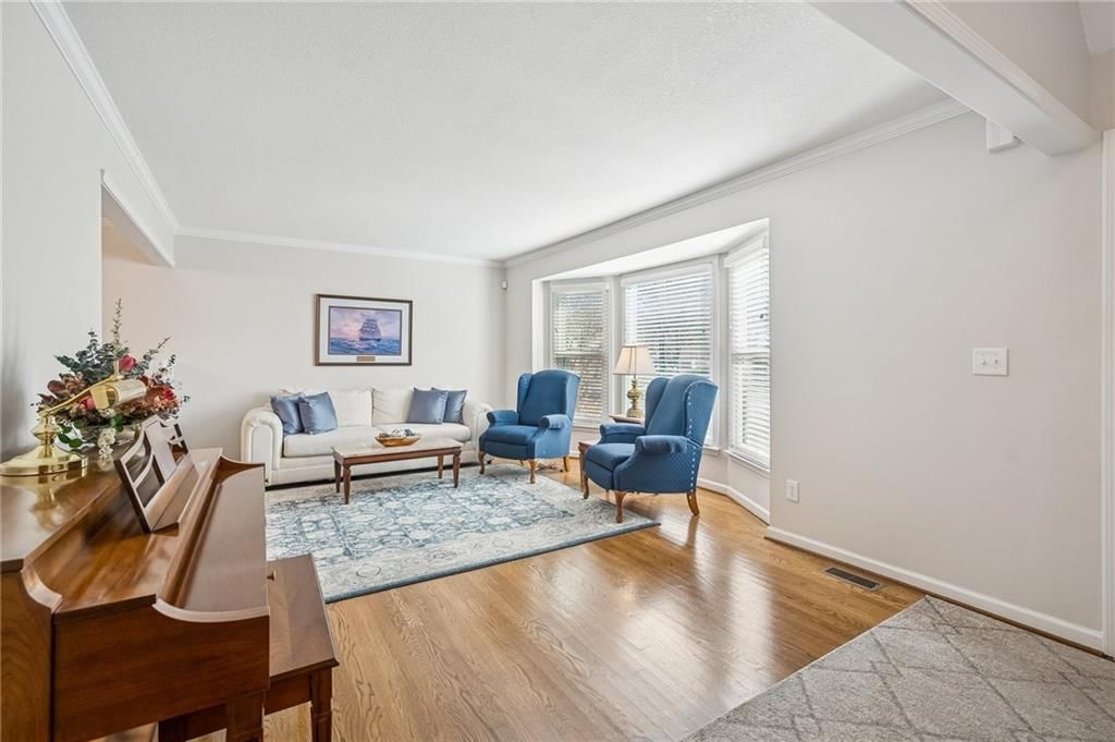15918 W 136th Terrace — photo 4