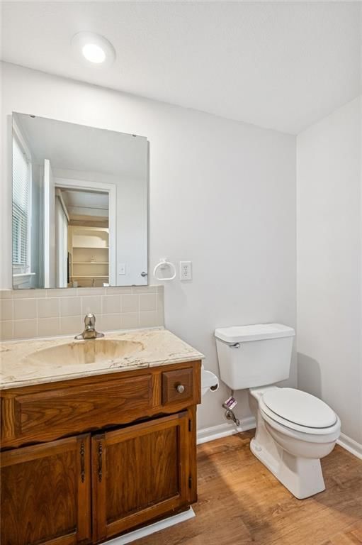 15918 W 136th Terrace — photo 21