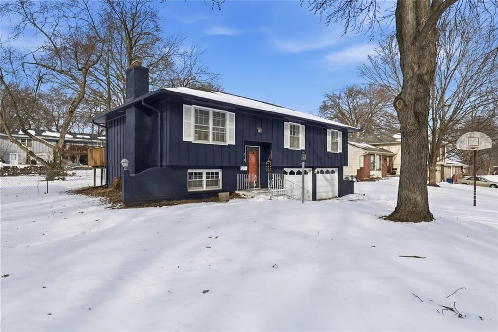 6518 Larsen Lane — photo 3