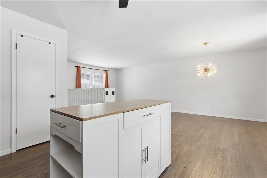 6518 Larsen Lane — photo 9