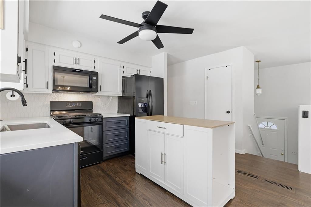 6518 Larsen Lane — photo 11