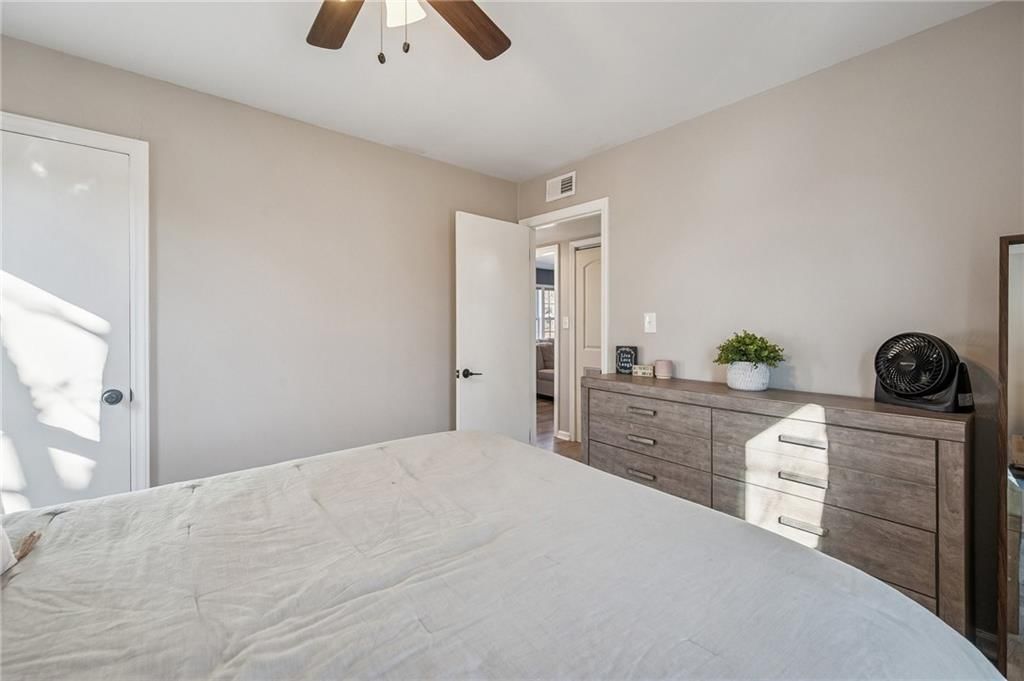320 S Central Street — photo 13
